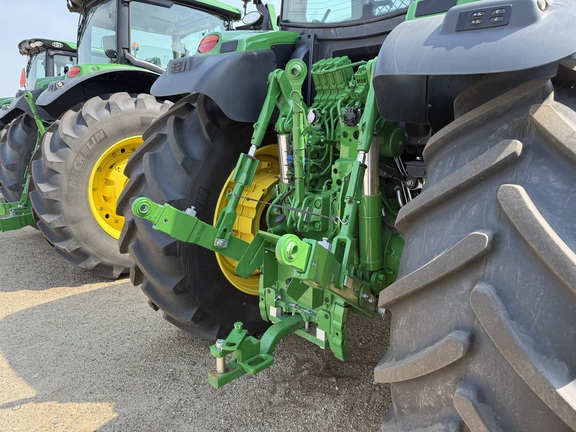 2025 John Deere 6R 195 Tractor