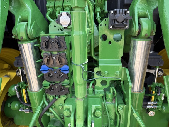 2025 John Deere 6R 195 Tractor