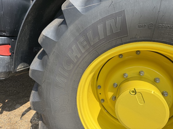 2025 John Deere 6R 195 Tractor