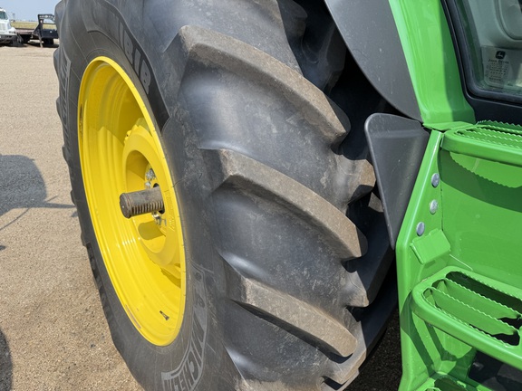 2025 John Deere 6R 195 Tractor