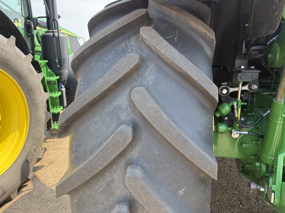 2025 John Deere 6R 195 Tractor