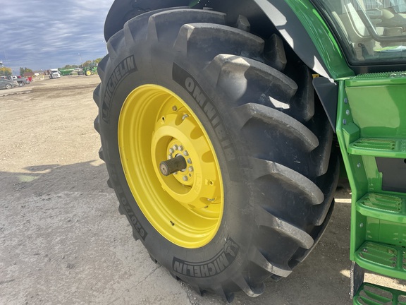 2025 John Deere 6R 195 Tractor