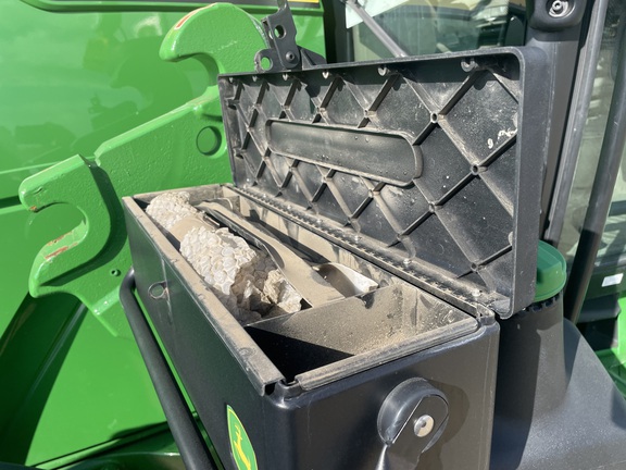 2025 John Deere 6R 195 Tractor