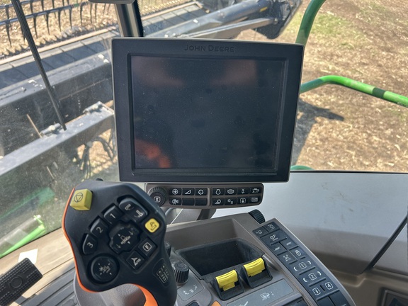 2022 John Deere S770 Combine