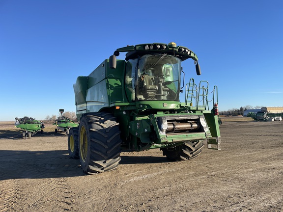 2022 John Deere S770 Combine