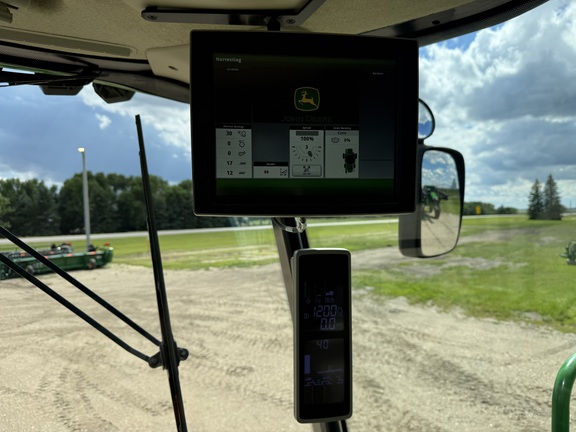 2022 John Deere S770 Combine