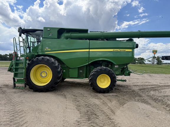 2022 John Deere S770 Combine