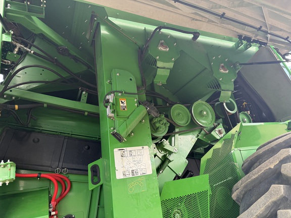2022 John Deere S770 Combine