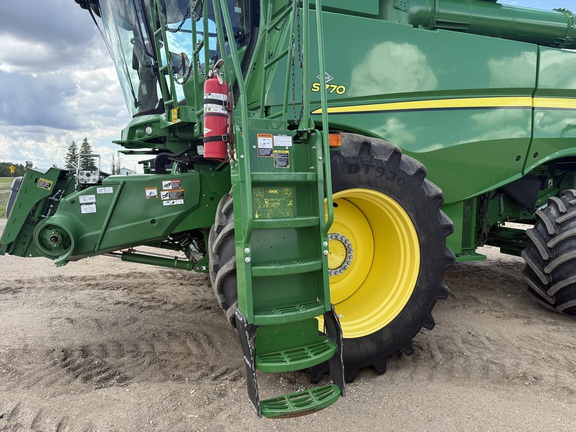 2022 John Deere S770 Combine