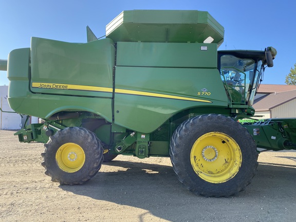 2021 John Deere S770 Combine
