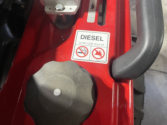 2018 Massey Ferguson GC1705 Tractor Compact