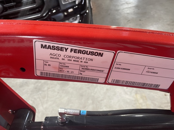 2018 Massey Ferguson GC1705 Tractor Compact