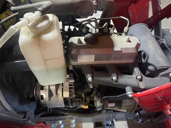 2018 Massey Ferguson GC1705 Tractor Compact