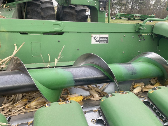 2012 John Deere 612C Header Corn Head