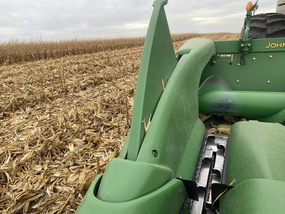 2012 John Deere 612C Header Corn Head