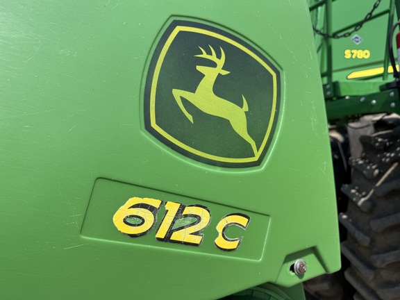 2012 John Deere 612C Header Corn Head