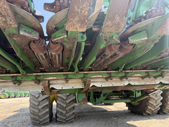 2012 John Deere 612C Header Corn Head