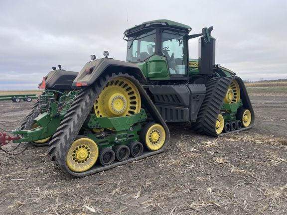 2025 John Deere 9RX 710 Tractor Rubber Track