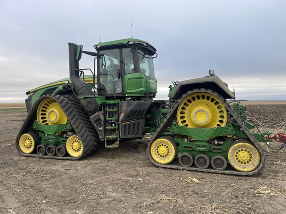 2025 John Deere 9RX 710 Tractor Rubber Track