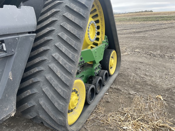 2025 John Deere 9RX 710 Tractor Rubber Track