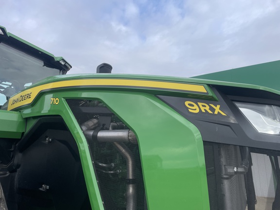 2025 John Deere 9RX 710 Tractor Rubber Track