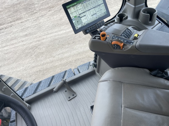 2025 John Deere 9RX 710 Tractor Rubber Track