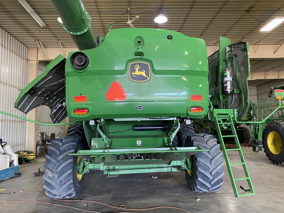 2023 John Deere S770 Combine