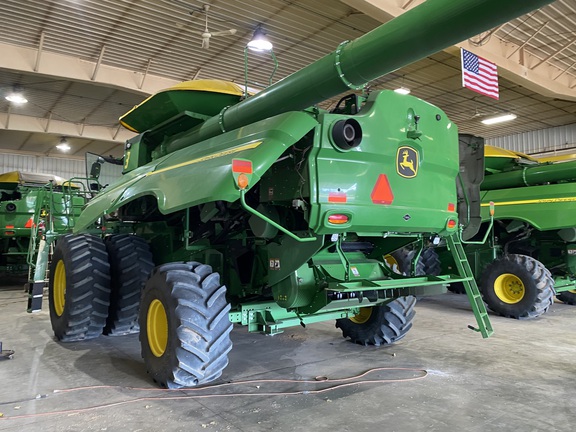 2023 John Deere S770 Combine