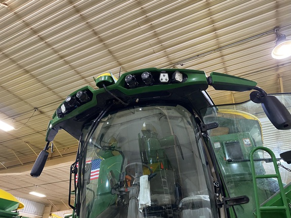 2023 John Deere S770 Combine