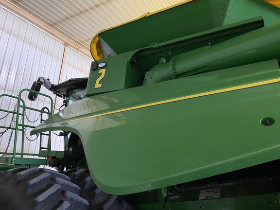 2023 John Deere S770 Combine