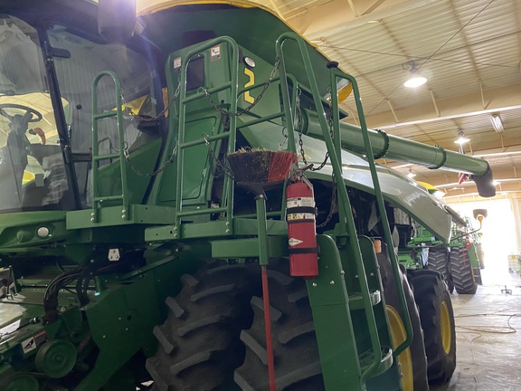 2023 John Deere S770 Combine