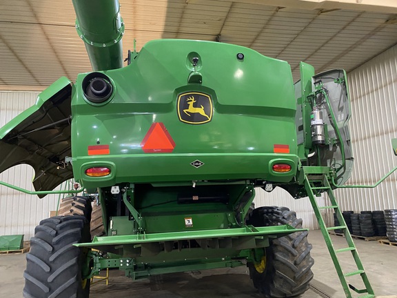2023 John Deere S770 Combine