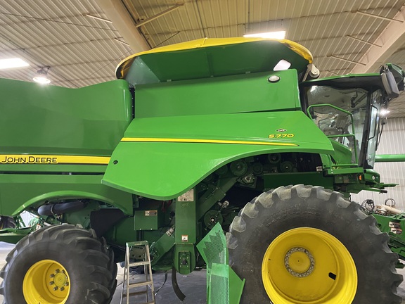 2023 John Deere S770 Combine