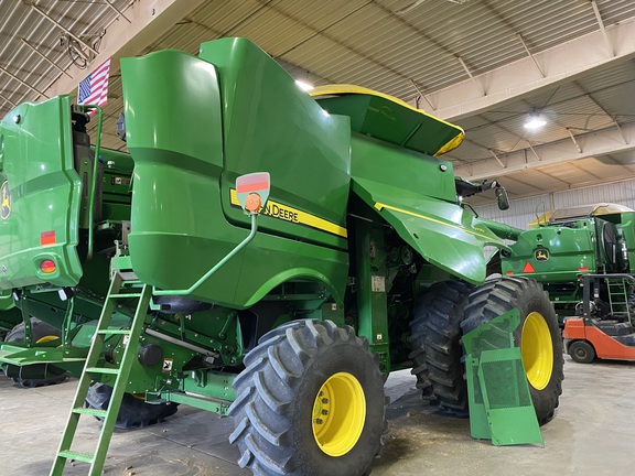 2023 John Deere S770 Combine