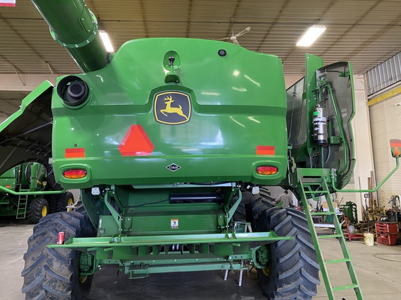 2023 John Deere S770 Combine