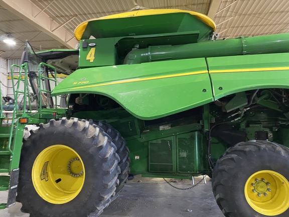 2023 John Deere S770 Combine