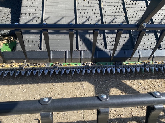 2023 John Deere RD40F Header Combine