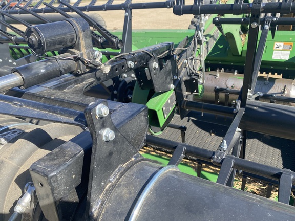 2023 John Deere RD40F Header Combine