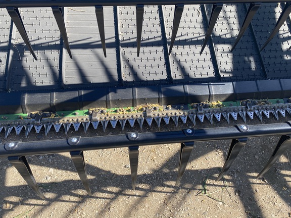 2023 John Deere RD40F Header Combine