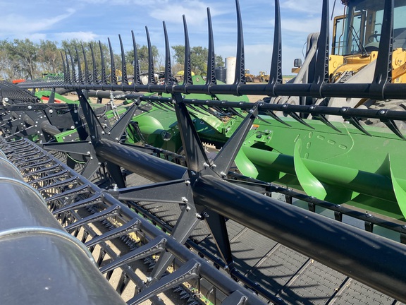 2023 John Deere RD40F Header Combine