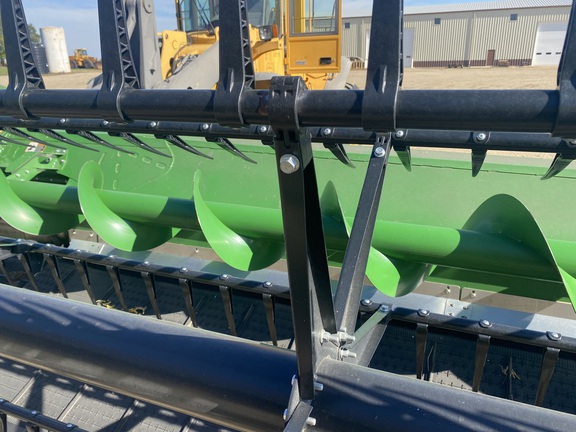 2023 John Deere RD40F Header Combine