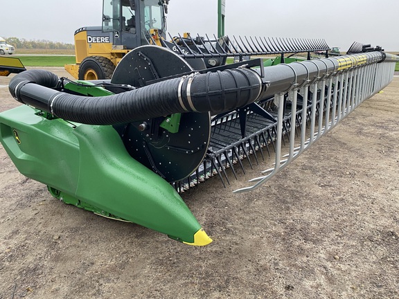 2023 John Deere RD40F Header Combine