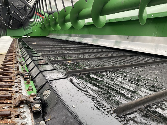 2023 John Deere RD40F Header Combine