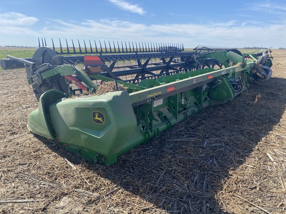 2023 John Deere RD40F Header Combine
