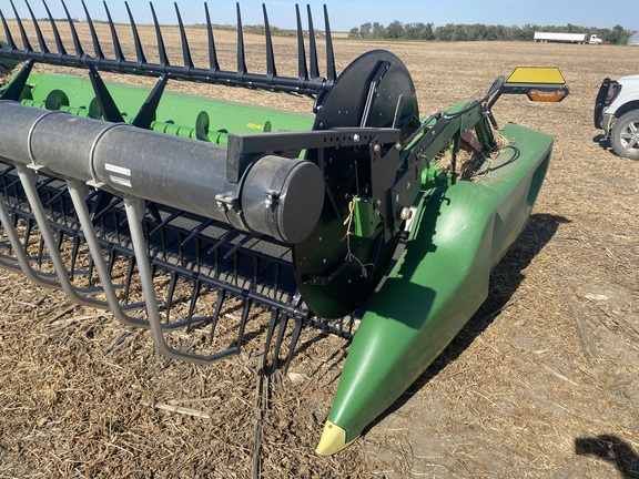 2023 John Deere RD40F Header Combine