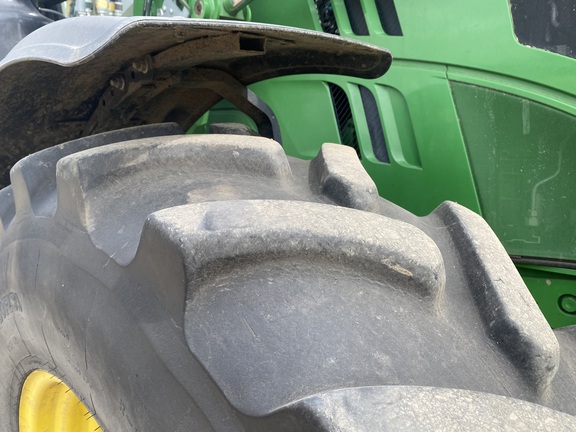 2021 John Deere 6175R Tractor