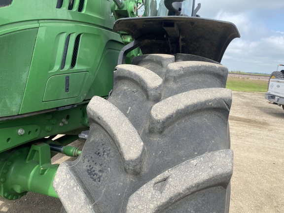 2021 John Deere 6175R Tractor