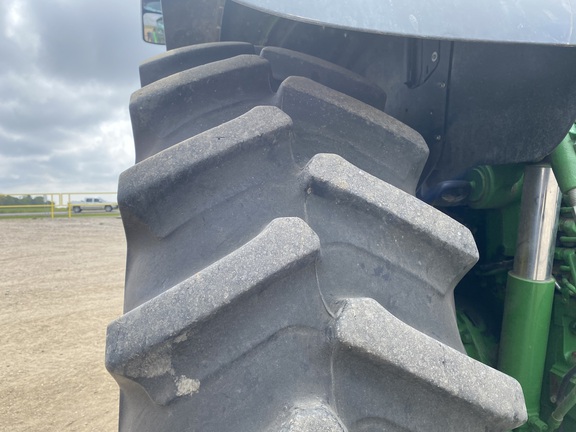 2021 John Deere 6175R Tractor