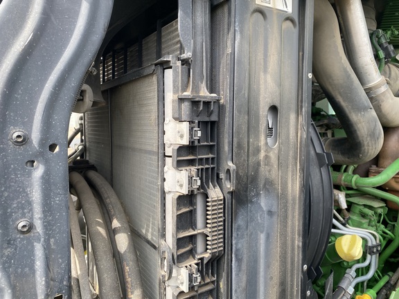 2021 John Deere 6175R Tractor