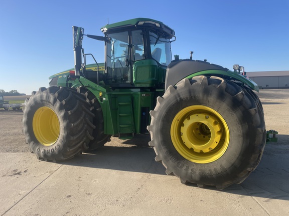 2023 John Deere 9R 590 Tractor 4WD